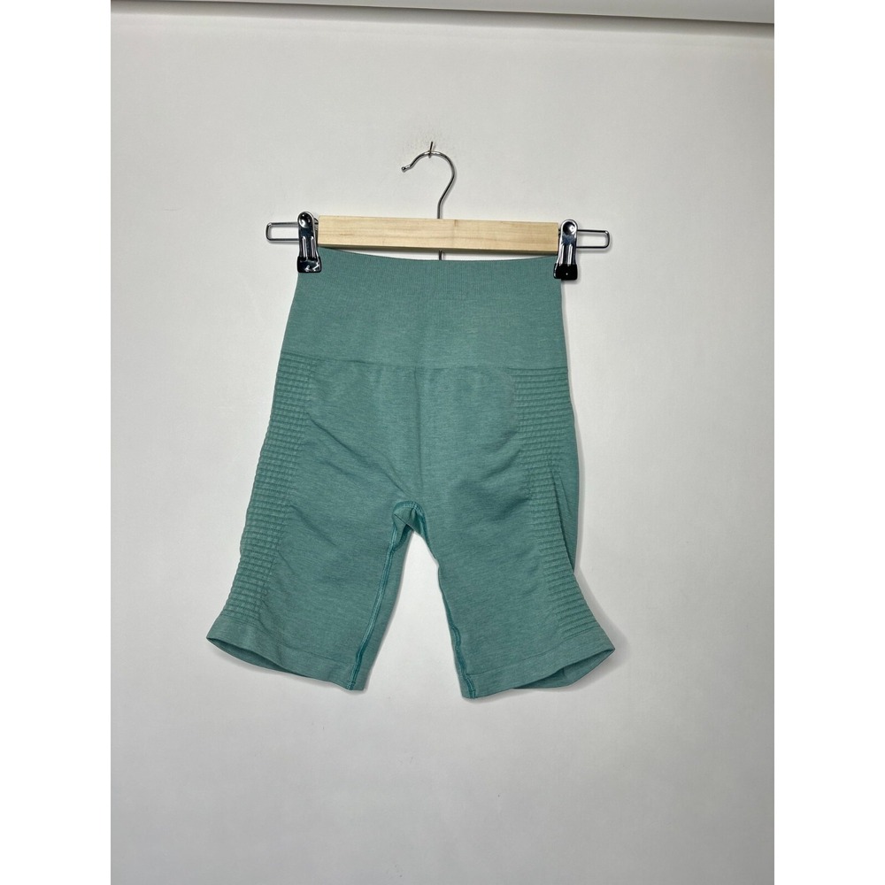 Alphalete Women Size S Green Seamless Biker Shorts - Picture 1 of 3
